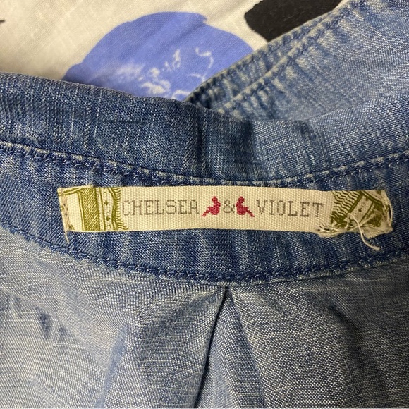 Chelsea & Violet Long Sleeve Button-Up Split Tails Shirt Size S - Picture 4 of 5